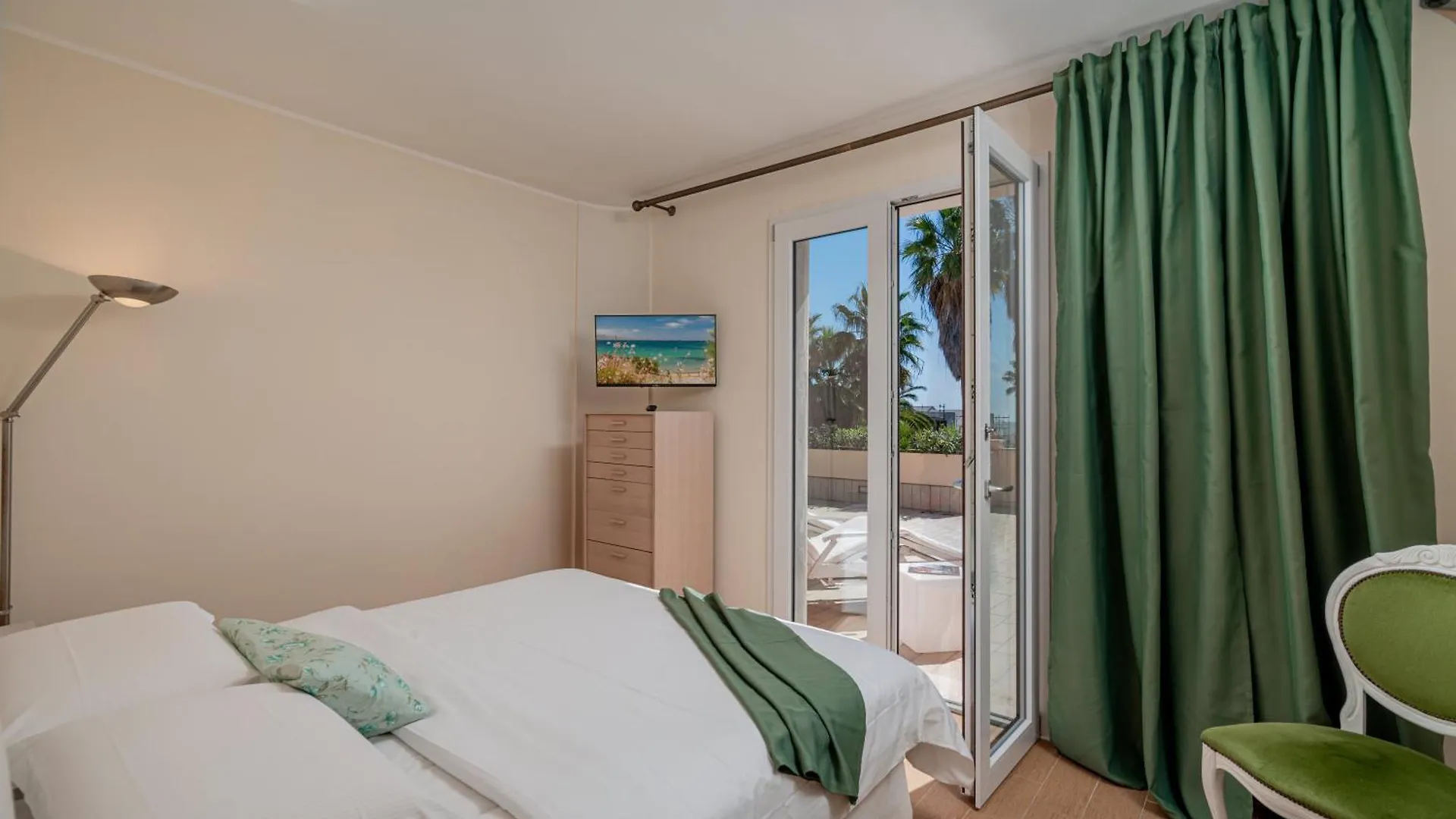 Residenze Su Loi Διαμέρισμα La Maddalena